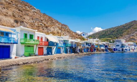 Ίος: Από τον Γυαλό στη Χώρα